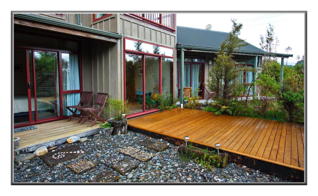Mahitahi Lodge Bruce Bay Exteriör bild